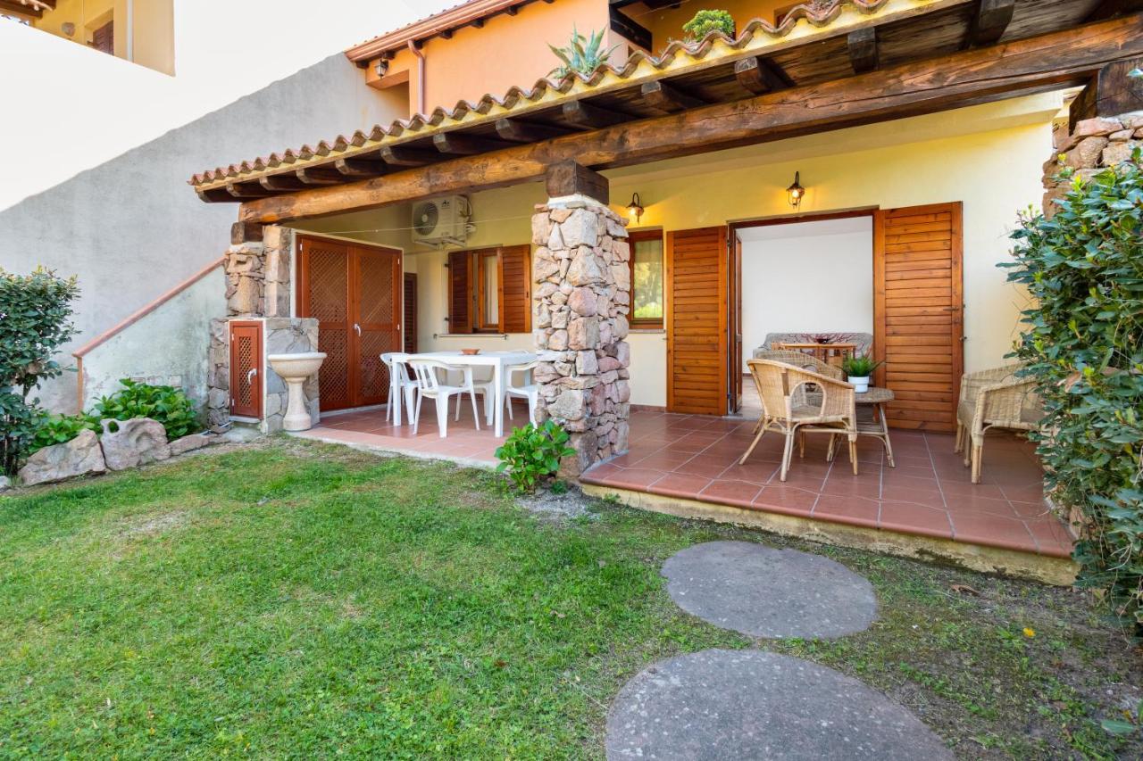 Holiday House Li Piri San Teodoro  Kültér fotó