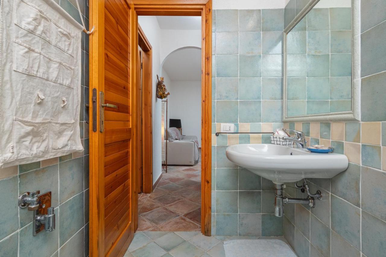 Holiday House Li Piri San Teodoro  Kültér fotó