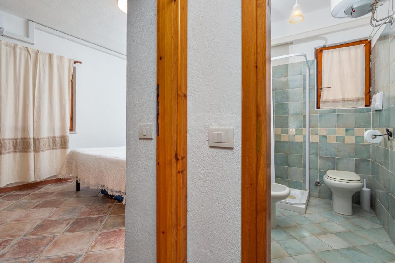 Holiday House Li Piri San Teodoro  Kültér fotó