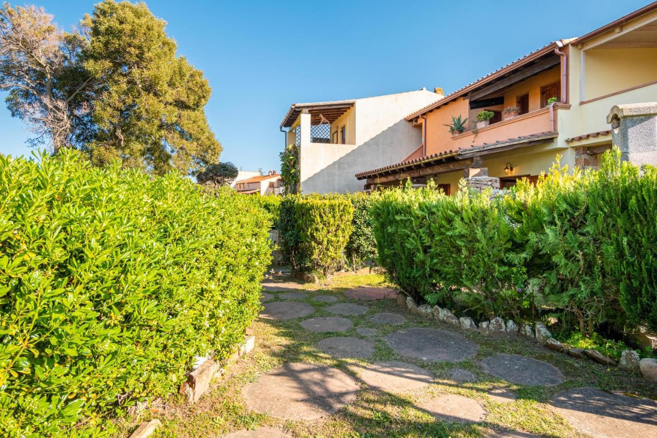 Holiday House Li Piri San Teodoro  Kültér fotó